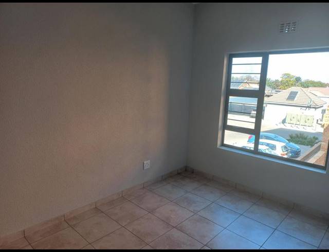 2 BEDROOM COMPLEX FOR SALE IN RAVENSWOOD